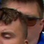 Face f_117451_33