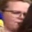 Face f_129571_33