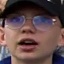Face f_211561_17