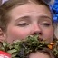 Face f_522031_19