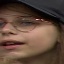 Face f_758641_9