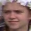Face f_806431_25