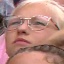 Face f_833161_22