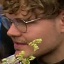 Face f_973471_6