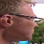 Face f_979021_1