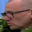 Face f_1280401_2