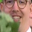 Face f_1289881_3